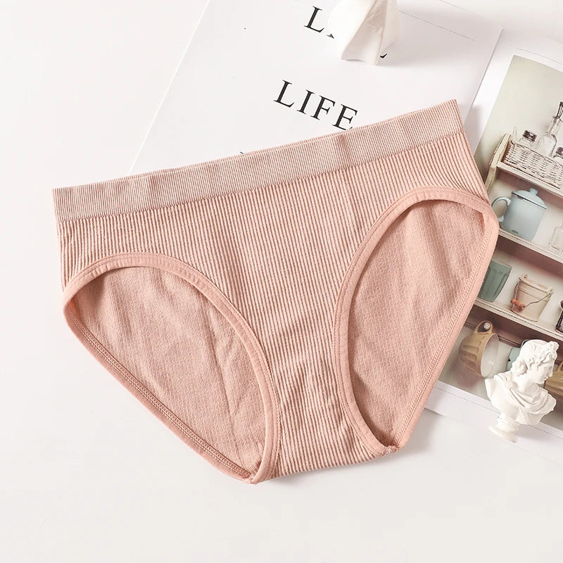 Women's Panties Low Rise Briefs Seamless Underwear Female Underpants Lingerie Sexy Ladies Panties M-L Comfort Intimate