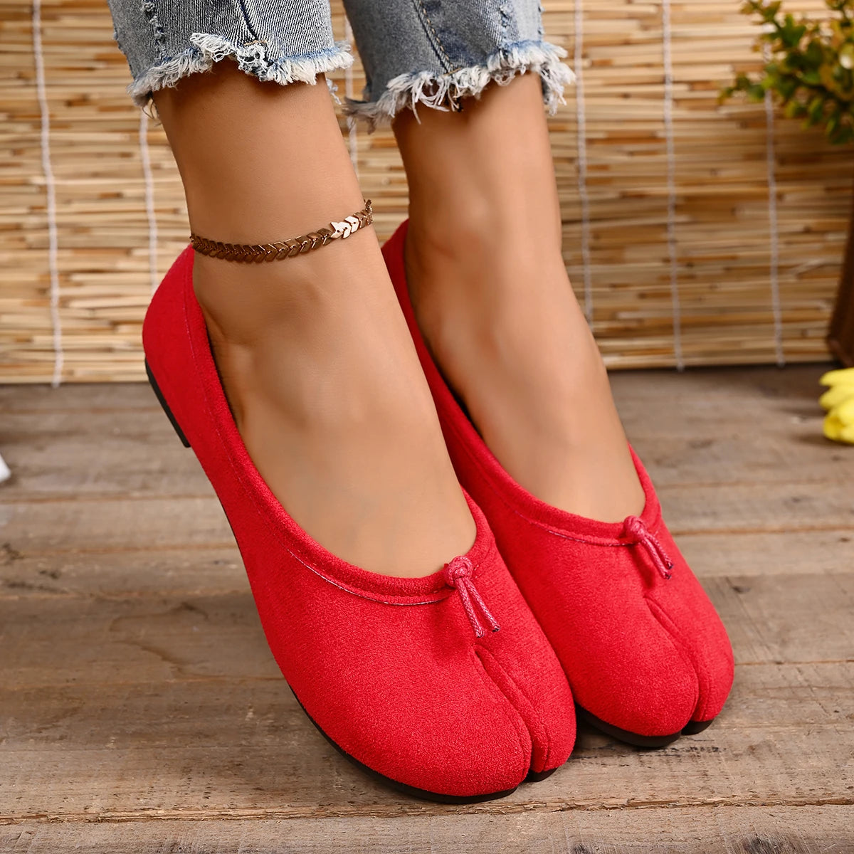 Women Tabi Split Toe Foldable Ballet Flats Suede Like Slip‑On Soft Flexible Flat Shoes Retro Casual Daily Walking Shoes