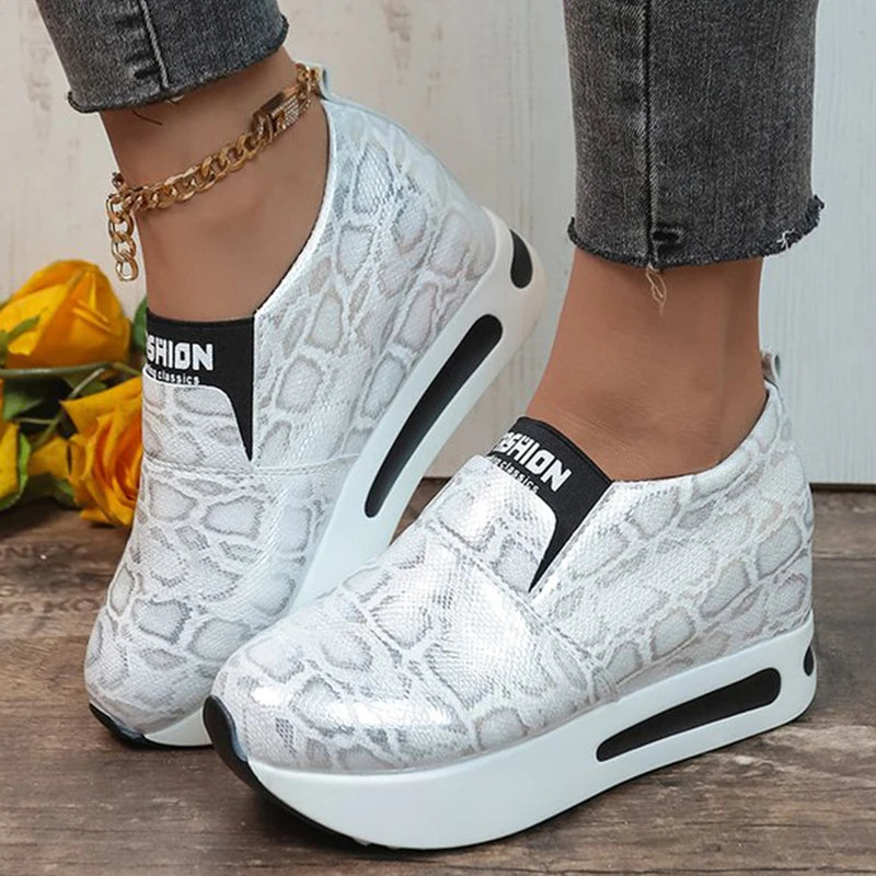 Snake Print Pu Leather Sneakers Women Autumn Winter Low Top Platform Sports Shoes Woman Slip On Lightweight Casual Shoes Mujer