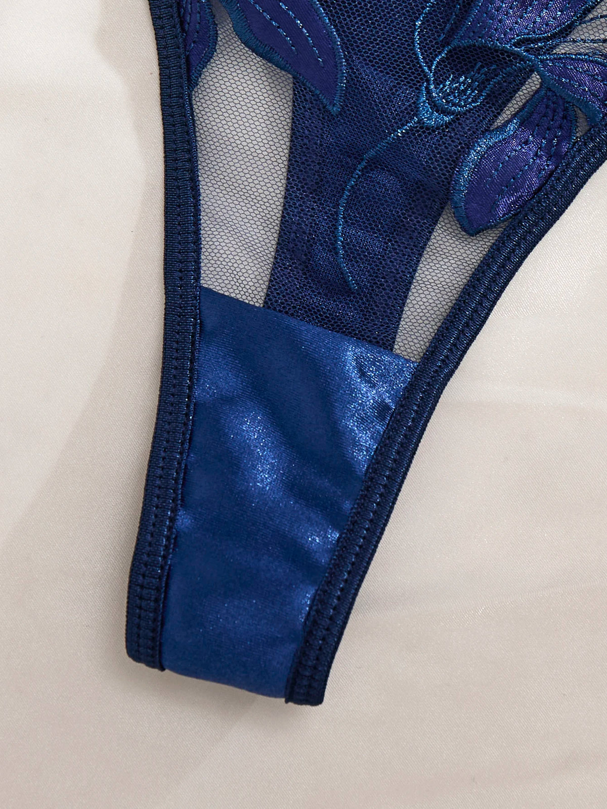Luxury-Style Blue Lily Embroidery Underwear Set - See-through Mesh Bra - French Retro Elegant Women's Underwear ZA824031