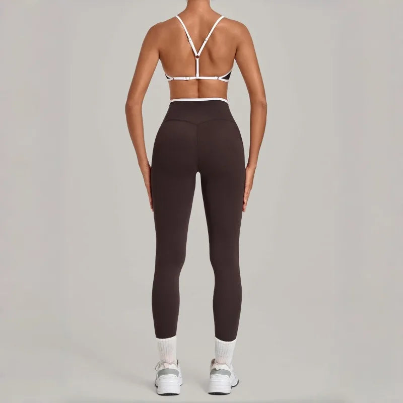 Women's Seamless Yoga Sets Sports Fitness Gym Sleeveless Vest Hip-lifting Slim Fit Pants Suits Running Training Workout Sets