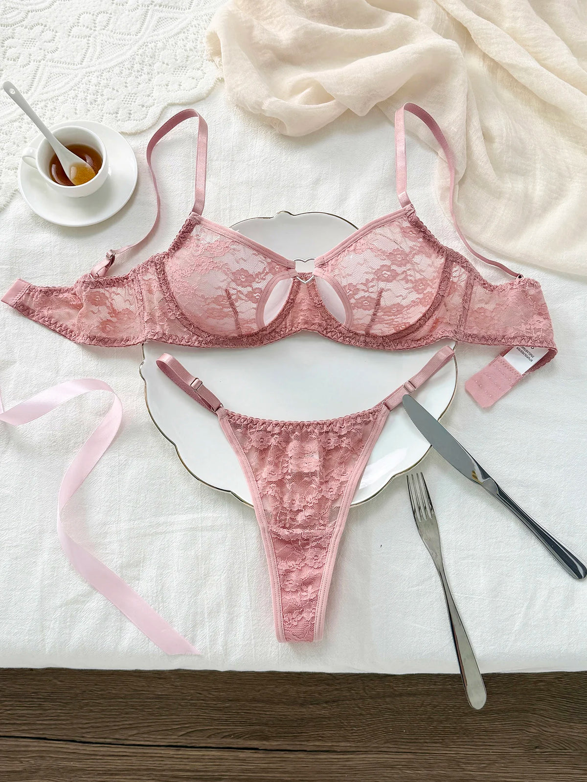 Elegant Design Bra And Panties Set with Unique Heart Buckle Comfortable Fashion Underwear Suitable for All Occasions