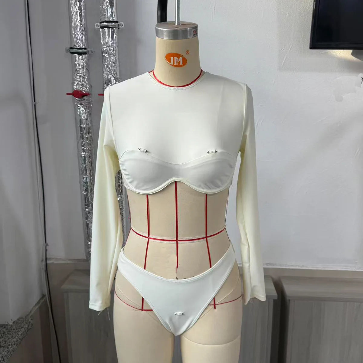 2026 New Women Long Sleeves Bikini Swimsuit Lady Sexy Fashion White Sport Style Swimwear Vacation Female Beachwear Bathing Suit