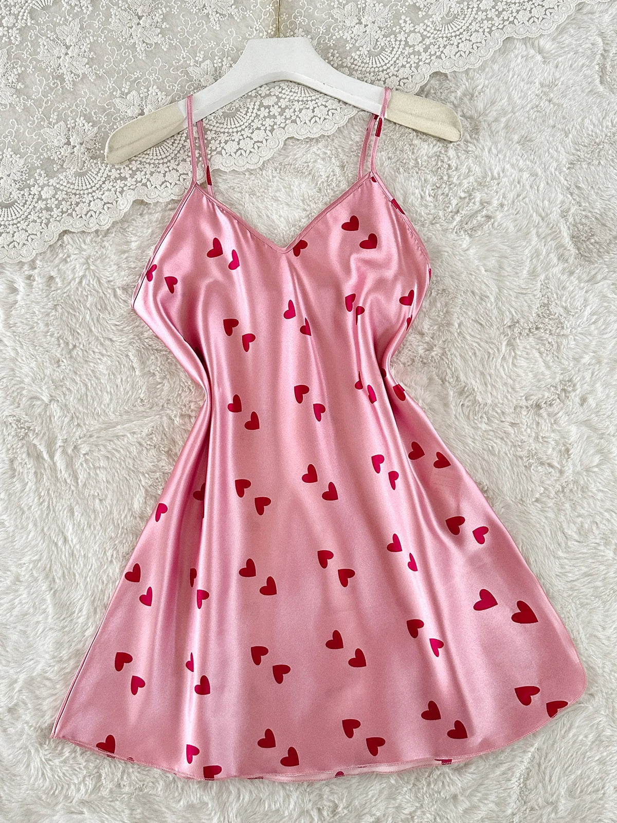 New Women's Pink Slip Nightdress Heart Print V Neck Spaghetti Strap Chemise Cute and Sweet Sleepwear for Party or Daily Life