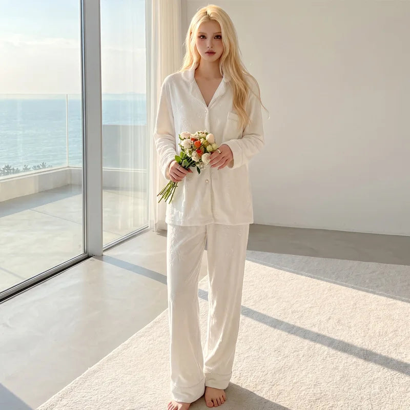Autumn Winter Elegant Print Pearl Trim Set Luxury Wearable Outside Warm Homewear Sleepwear Women Island Velvet Pajamas