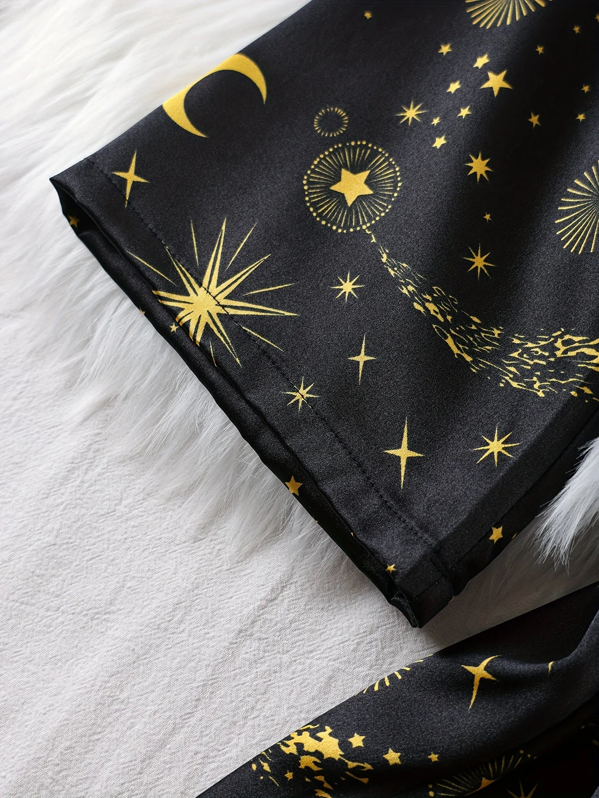 Women's Pajama Comfortable Loose Women's Elegant Pajama Set with Star and Moon Print V-Neck Camisole and Shorts 3pcs Set for All