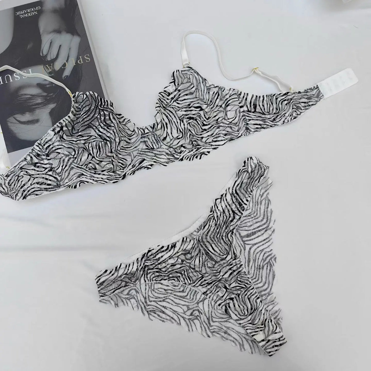 Summer Ultra Thin Women Lingerie Set Sexy Leopard Print Bra French Lace Flowers Embroidery Underwear Breathable Intimates Bras