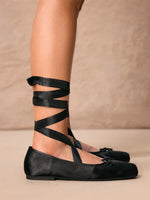 Balletcore Style Satin Lace-Up Flats for Women Black Ballerina Bow Detail Square Toe Ankle Wrap Ribbon Ballet Coquette Shoes