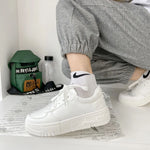 2022 Fashion Spring New Designer Hot Sale White Shoes Female Platform Sneakers Women Tenis Feminino Casual Female Shoes Woman