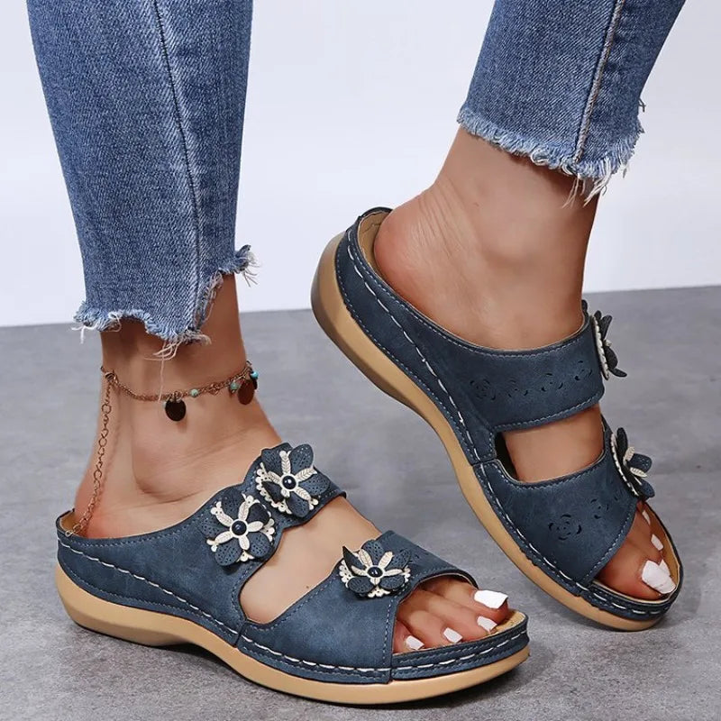 Women's Flower Decorated Slides Perforated Breathable Open Toe Slippers Thick Sole Comfort Casual Outdoor Shoes