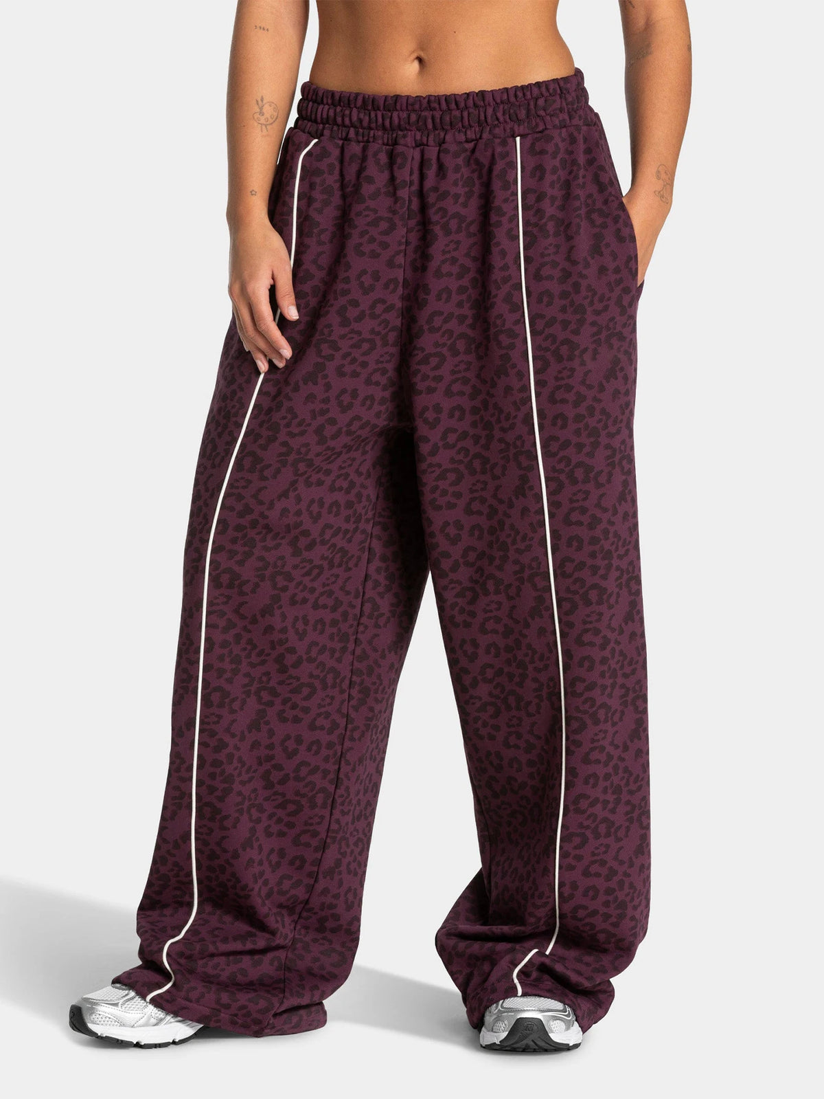Loose Leopard Print Yoga Lounge Pants - Comfortable Sport Leggings for Workout & Casual Wear