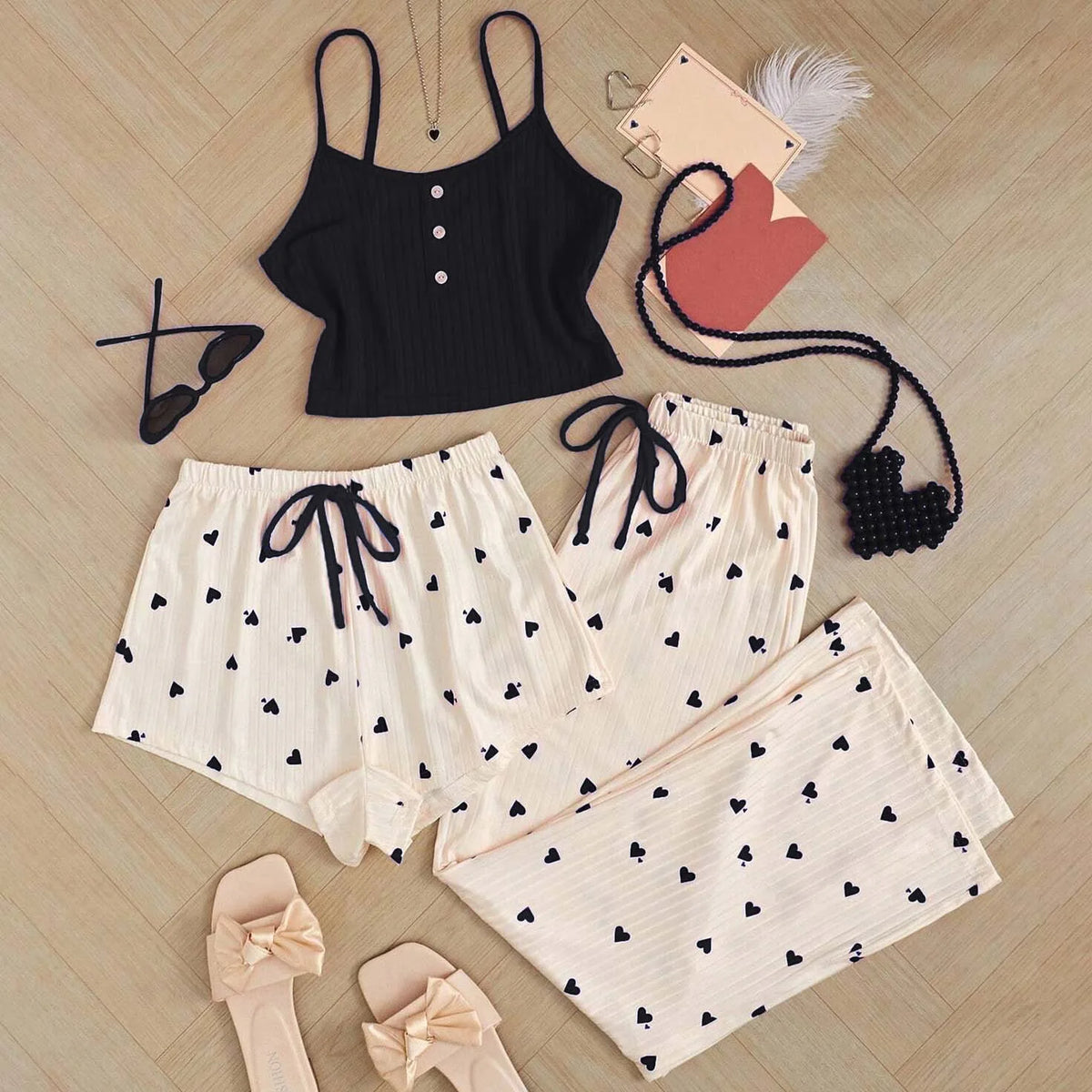 New Women's Love Pajamas Sweet and Cute Three Piece Set for Spring and Summer High-End Suspender Shorts Set sexy Home Clothes