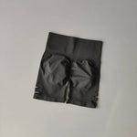 Women's High-Waist Yoga Fitness Shorts Peach Hip Lifting Perforated Elastic Breathable Three-Quarter Length Sporty Shorts