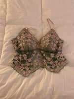 Sexy French Lace Halter Bra Summer Bralette Small Bust Wrinkle-Free Adjustable Straps Beauty Back Vest Wirefree Comfort Bra Set