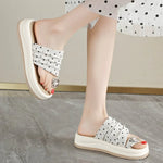 2026Women Beach Slippers New Summer Open Toe Sandals Non Slip Casual Outdoor Flip-flops High Platform Footwear