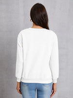 IT'S ST. PATRICK'S DAY Graphic Round Neck Sweatshirt