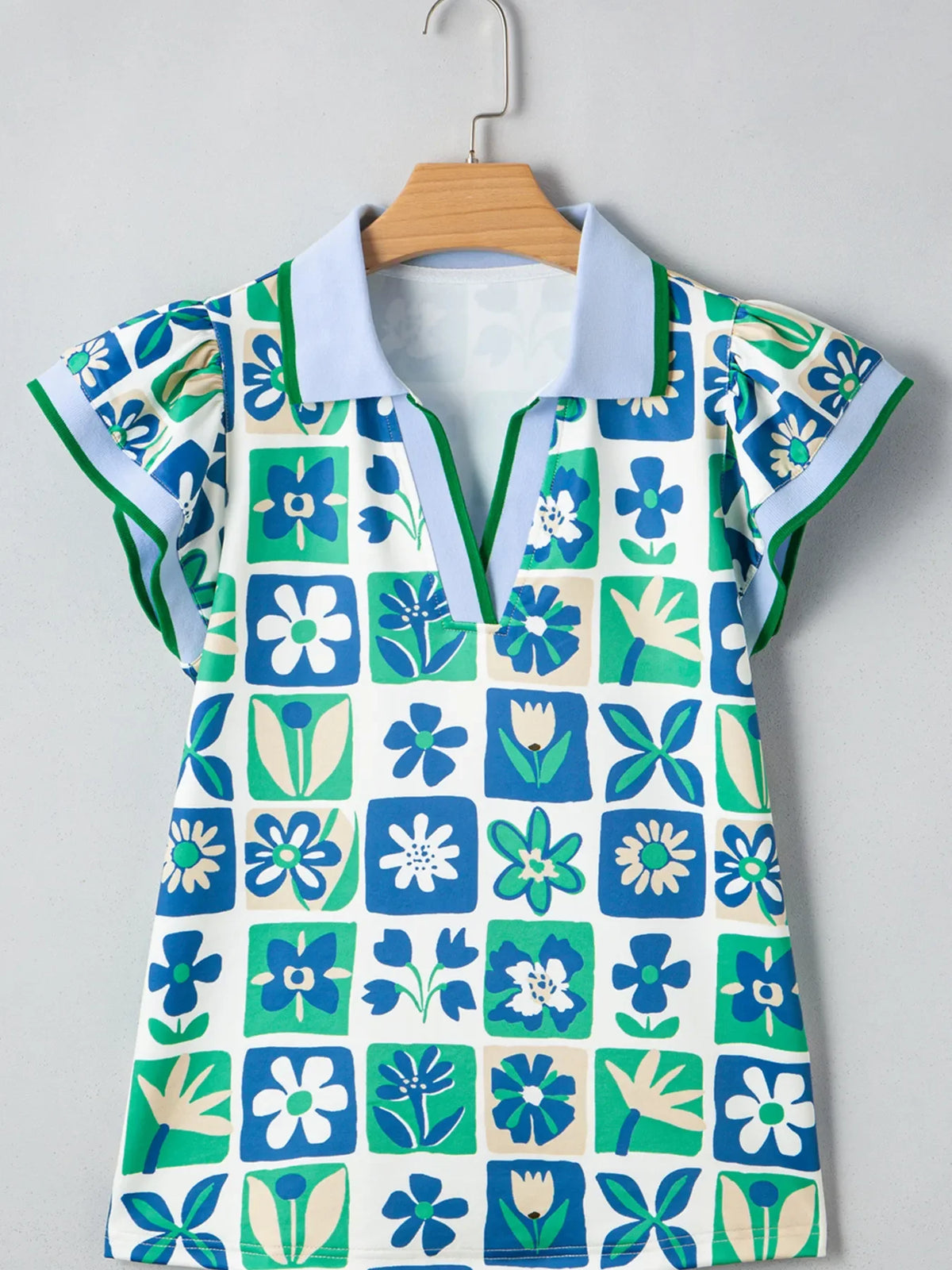 Floral Print Collared Blouse with Flutter Sleeves