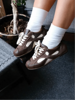 Abigail Sneakers: Stylish Comfort for Your Feet