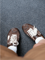 Abigail Sneakers: Stylish Comfort for Your Feet