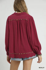 Umgee Full Size Linen Scallop Hem Blouse with Contrast Trim Plus Size