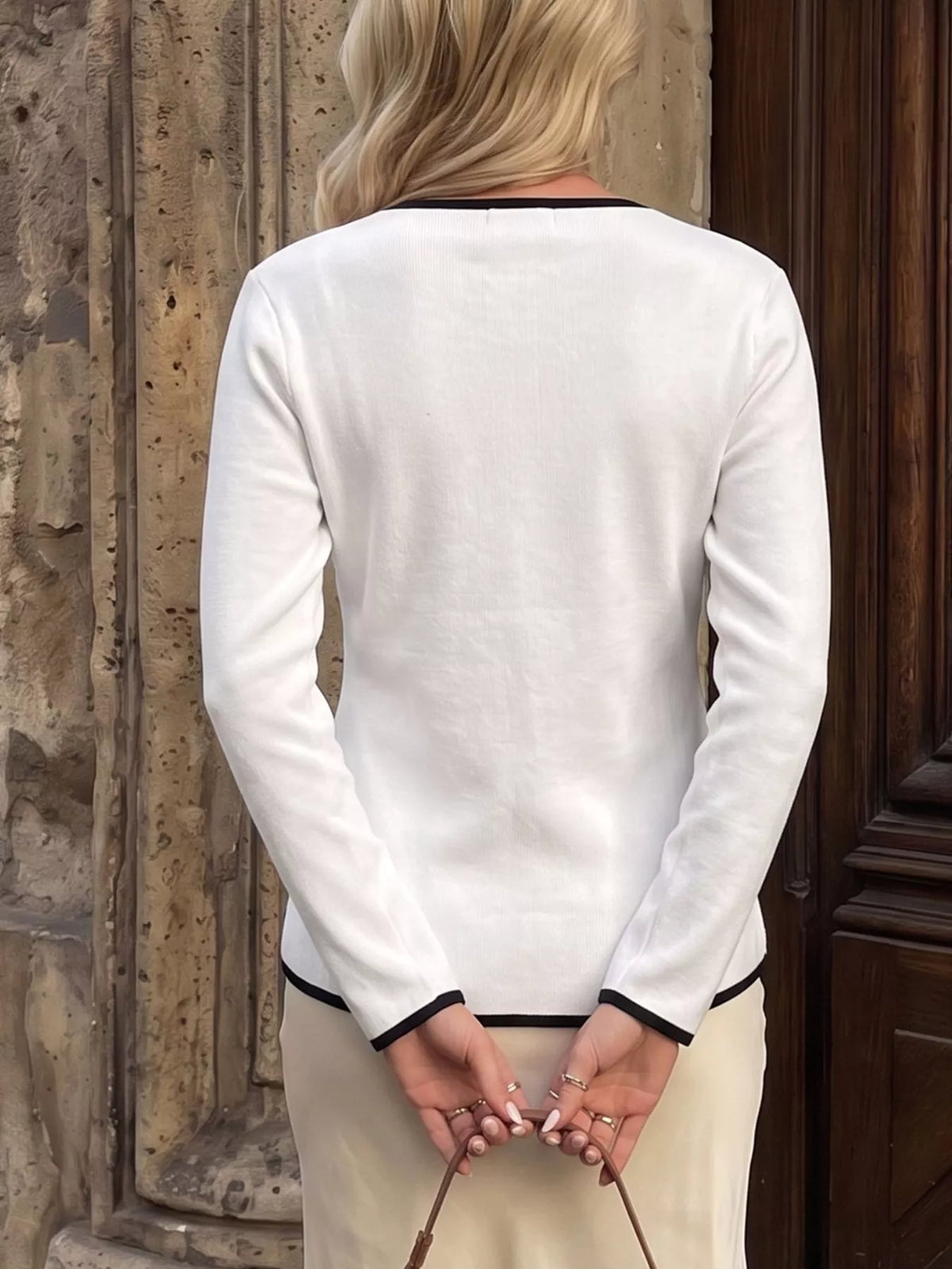 Contrast Trim Button Decor Knit Top