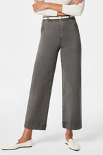 High Waist Jeans with Pockets