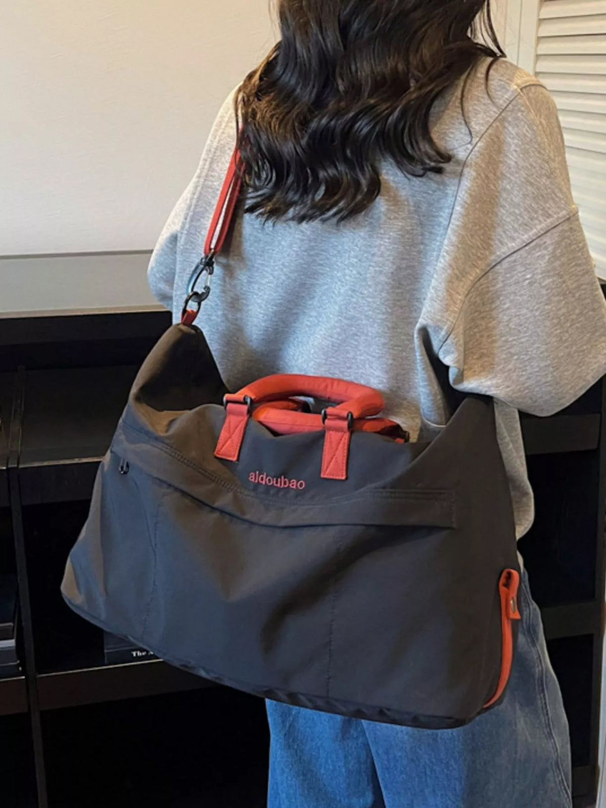 Large Capacity Lightweight Travel Bag