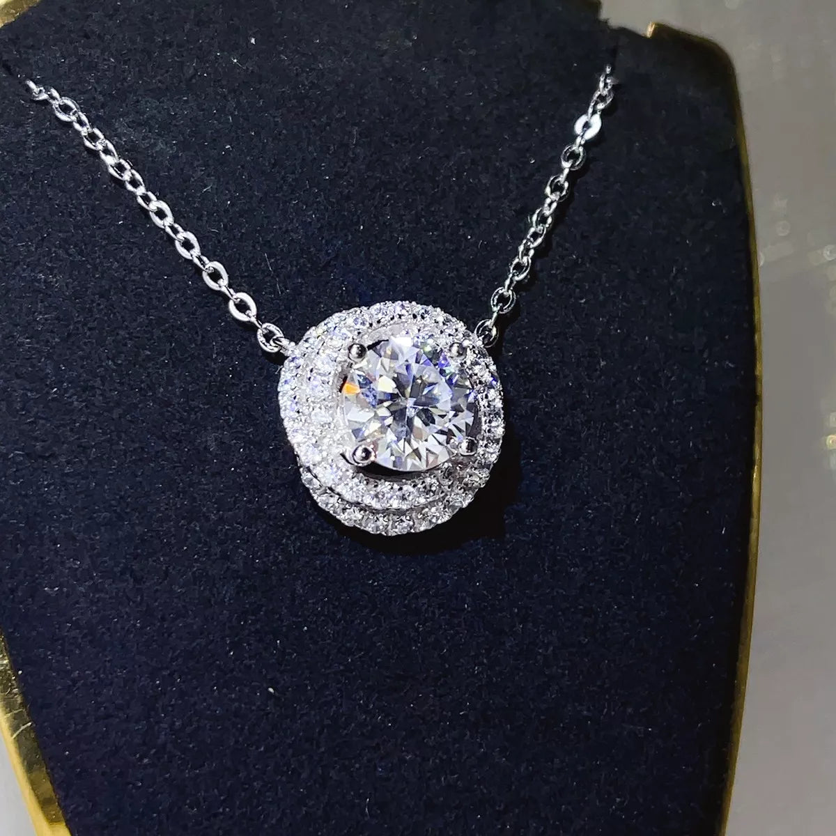 2 Carat 925 Sterling Silver Moissanite Pendant Necklace