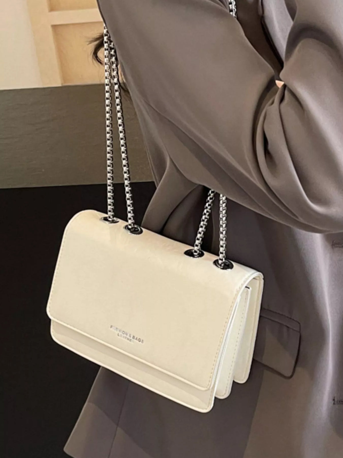 Texture Chain Shoulder Bag