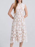 Pearl Neckline Sleeveless Lace Dress