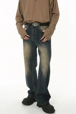 Mid Rise Jeans with Pockets