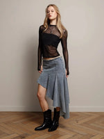 Bernadette Tight Bottoming T-shirt