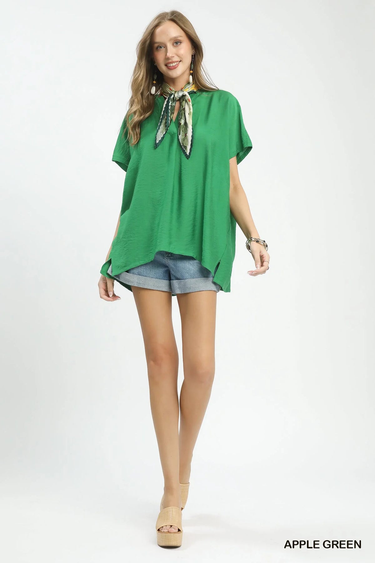 Umgee Flowy V-Neck Short Sleeve Blouse
