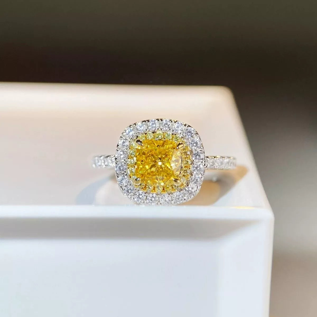 925 Sterling Silver Zircon Cushion Cut Ring