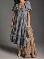 Textured Sweetheart Neck Short Sleeve Dress