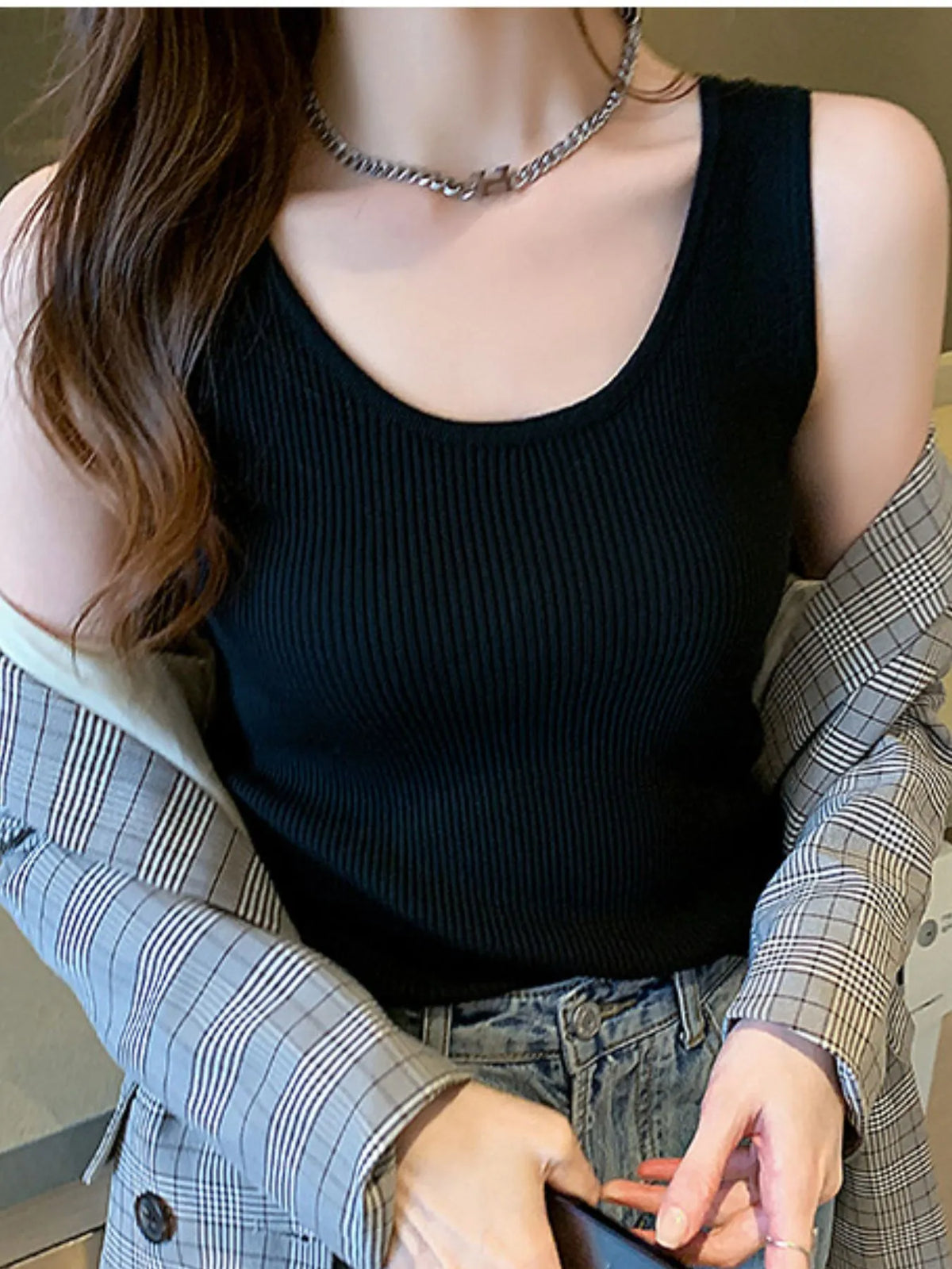 Plus Size Ribbed Scoop Neck Tank