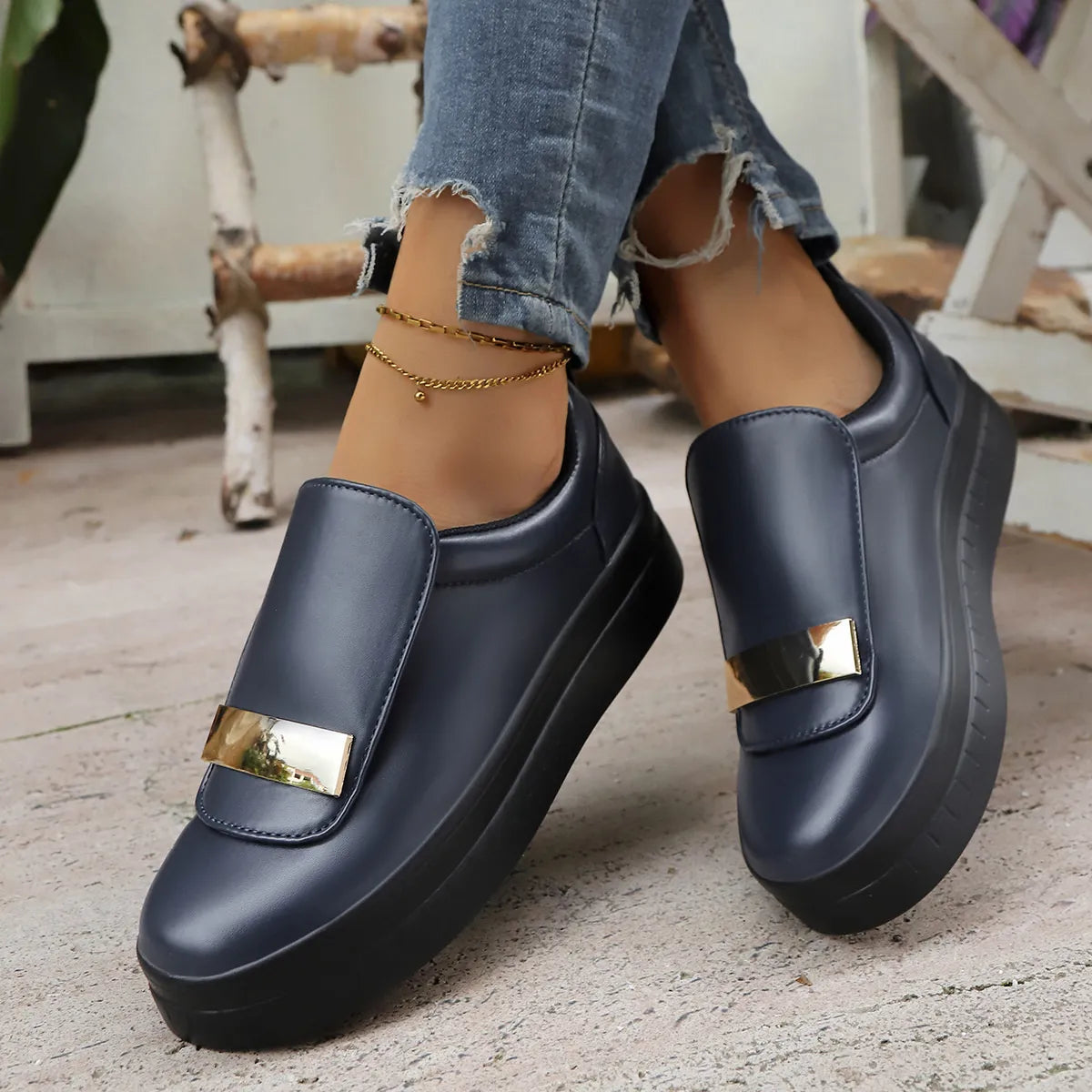 Round Toe Platform Loafers