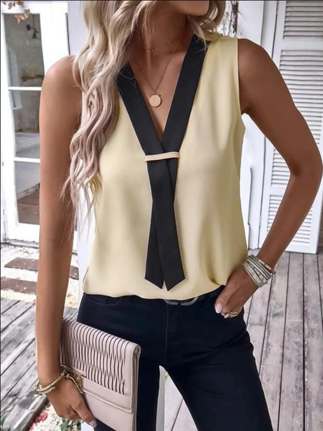 Full SizeV-Neck Contrast Tank Plus Size