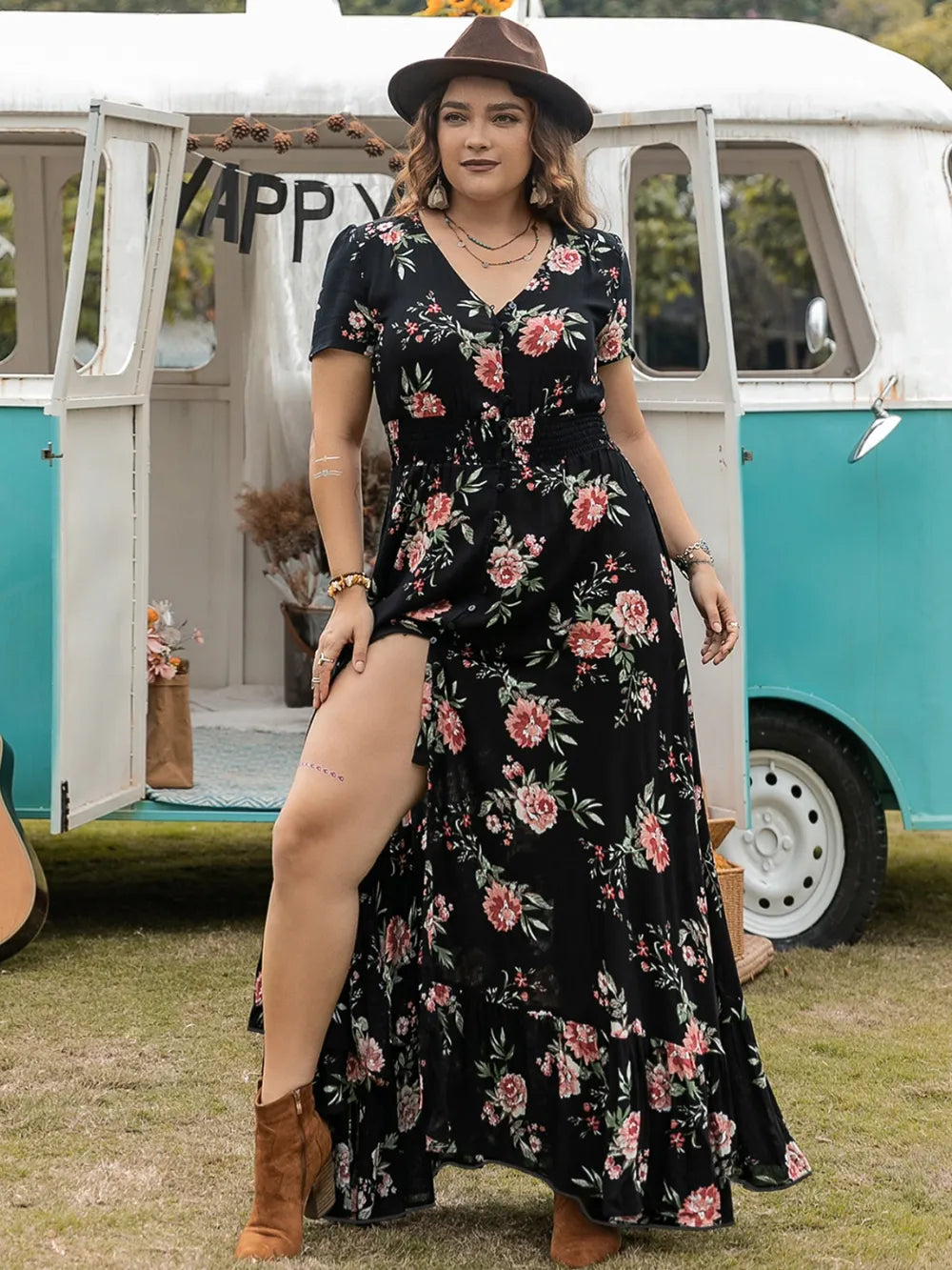 Plus Size Button Detail Printed V-Neck Short Sleeve Maxi Dress