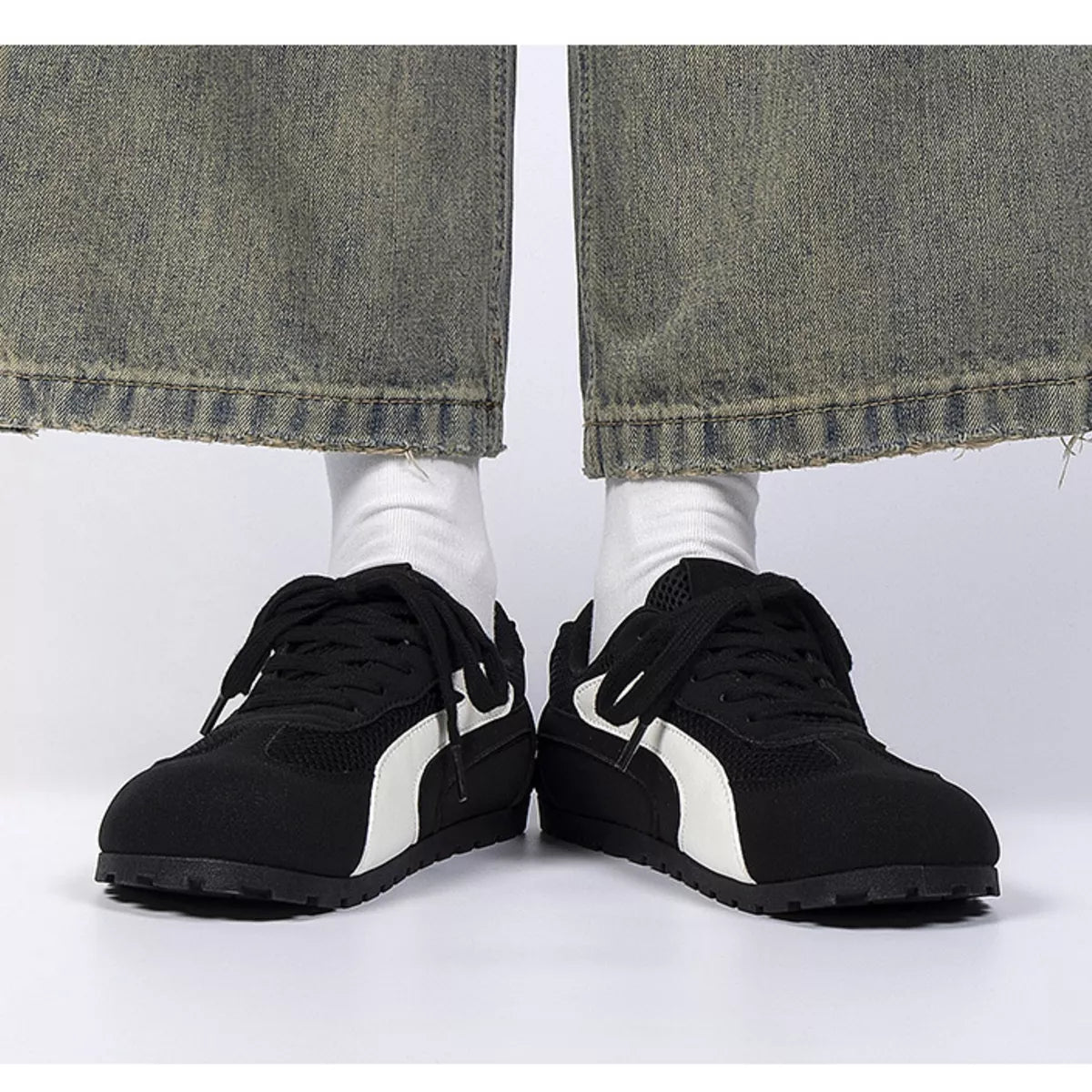 Contrast Lace Up Casual Sneakers