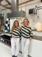 Jaida Loose Striped Pullover Sweater for Cozy Fashion