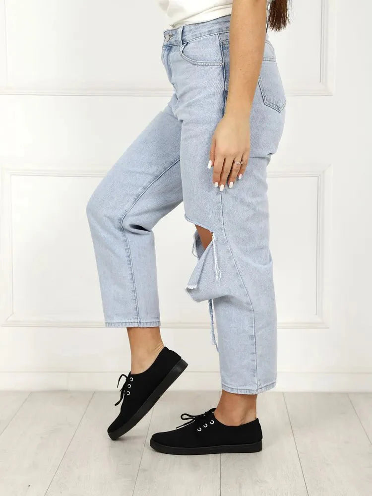 Julie Sneakers: Stylish and Comfy Footwear for Women