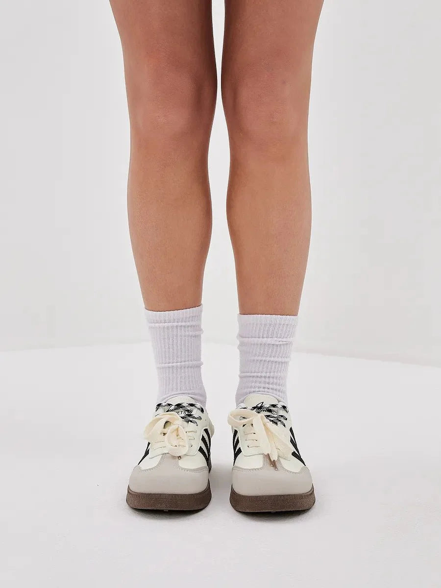 Lillian Sneakers - Timeless Chic Comfort for Every Occasion