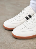 Sanford Sneakers: Stylish Kicks