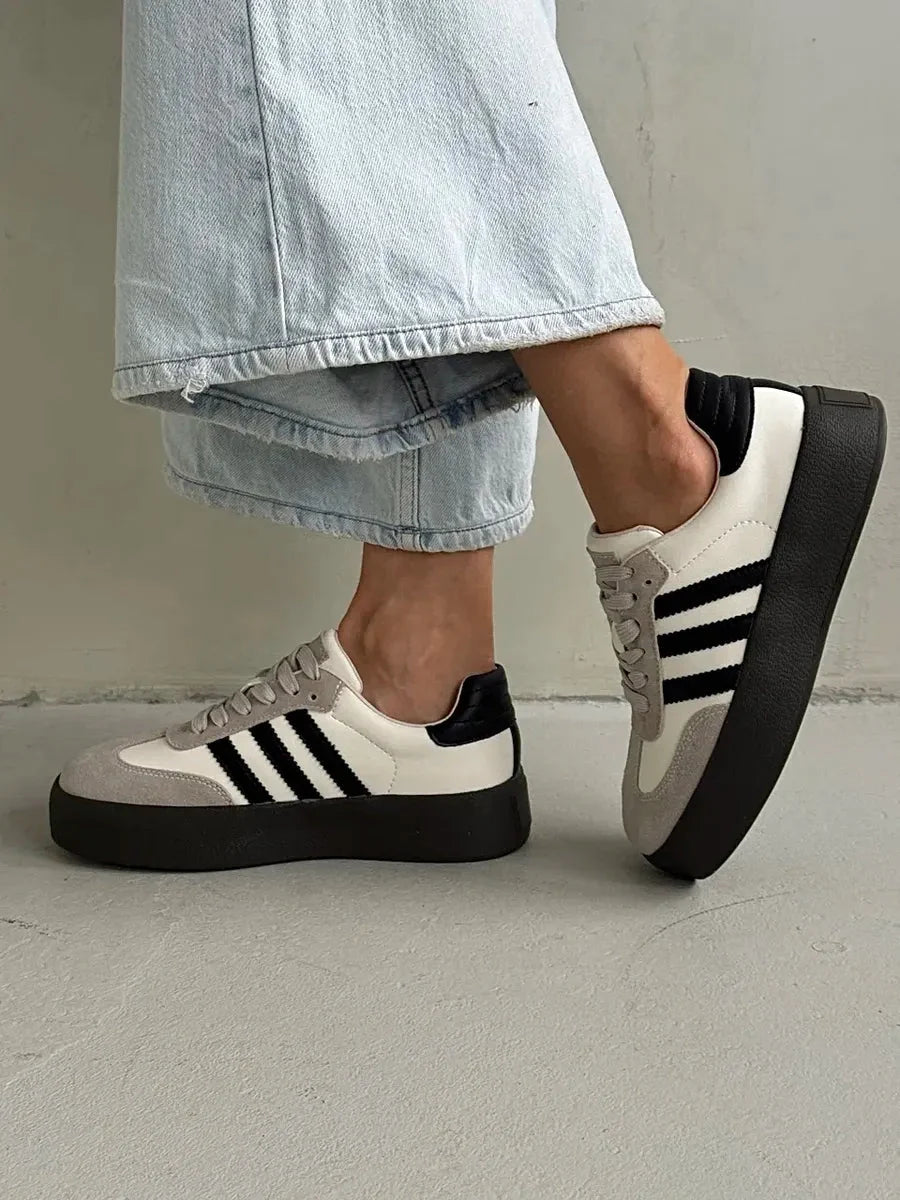 Sharon Sneakers: Lightweight All-Day Comfort