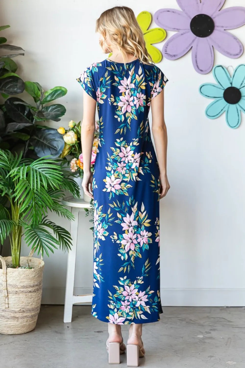 Heimish Full Size Floral Short Sleeve Slit Dress - Ladyez