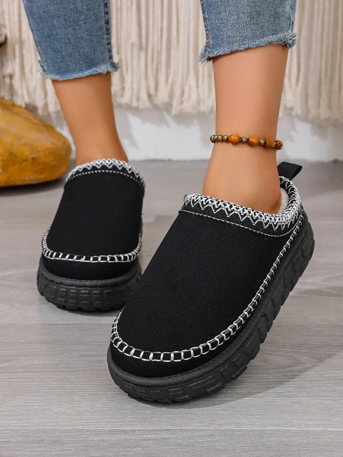 Embroidered Trim Round Toe Platform Boots - Ladyez