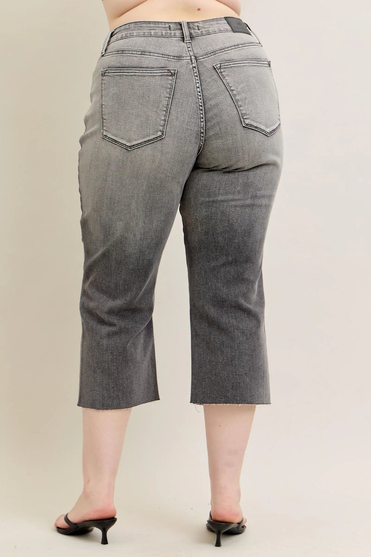 Judy Blue Full Size Wide Leg Capris Jeans Plus Size - Ladyez