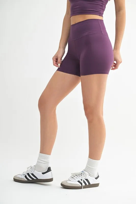 MONO B Venice Cloud Light Contour Biker Shorts - Ladyez