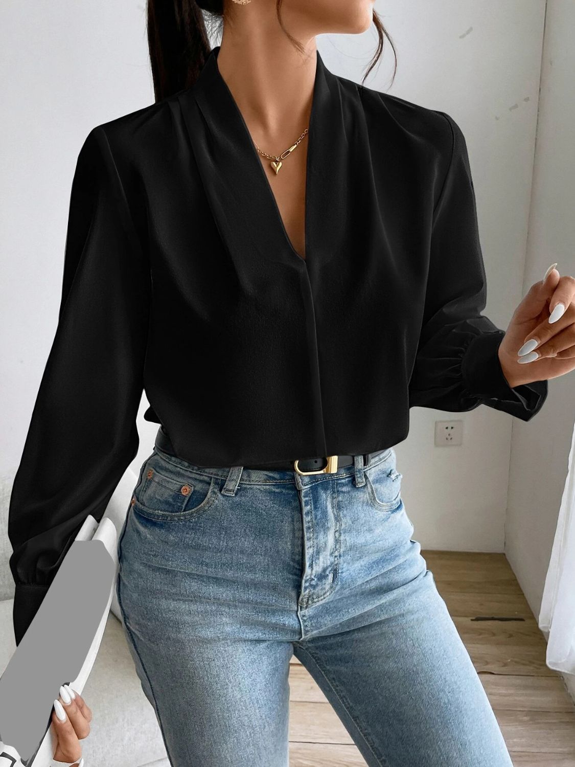 V Neck Long Sleeve Top - Ladyez